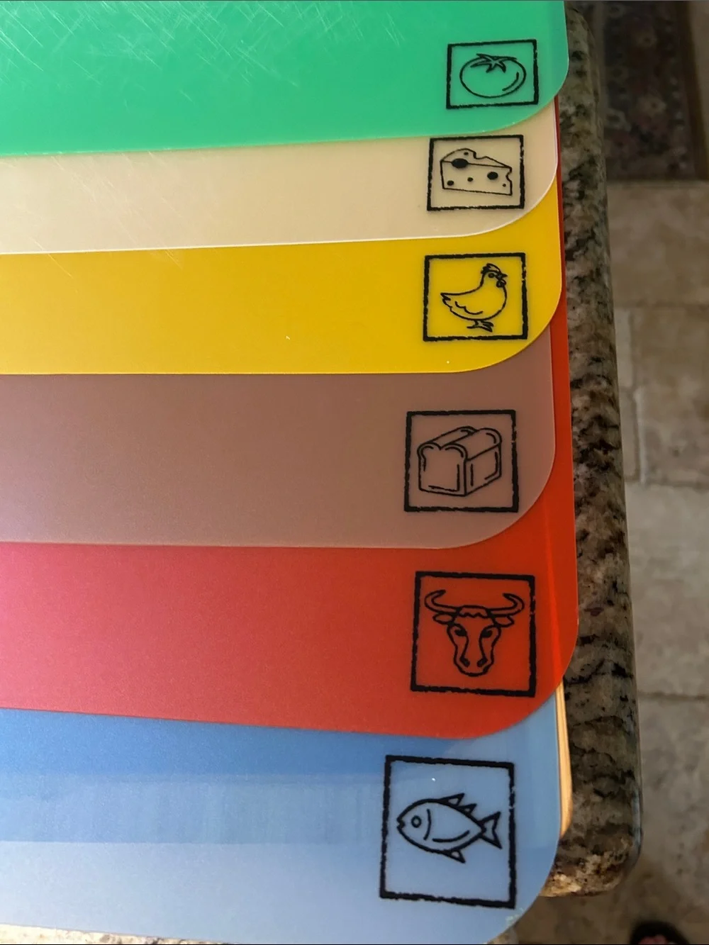 Seville Classics Easy-to-Clean Bamboo Cutting Board and 7 Color Coded Mats